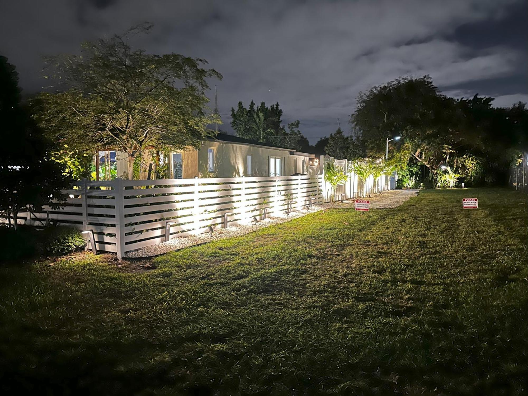 Casa Fortim Studio + Private + Large Patio Apartment Miami Exterior photo